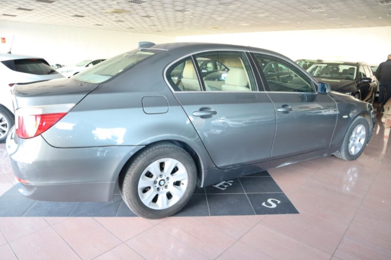 BMW 530 D AUTOMATICO CON 218 CV