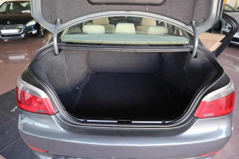 BMW 530 D AUTOMATICO CON 218 CV
