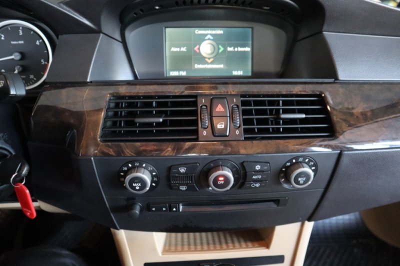 BMW 530 D AUTOMATICO CON 218 CV