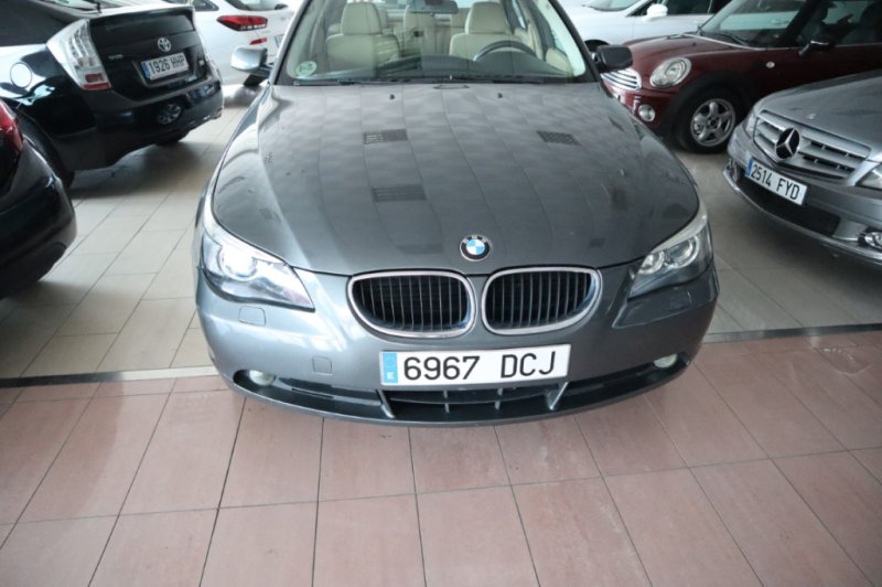 BMW 530 D AUTOMATICO CON 218 CV