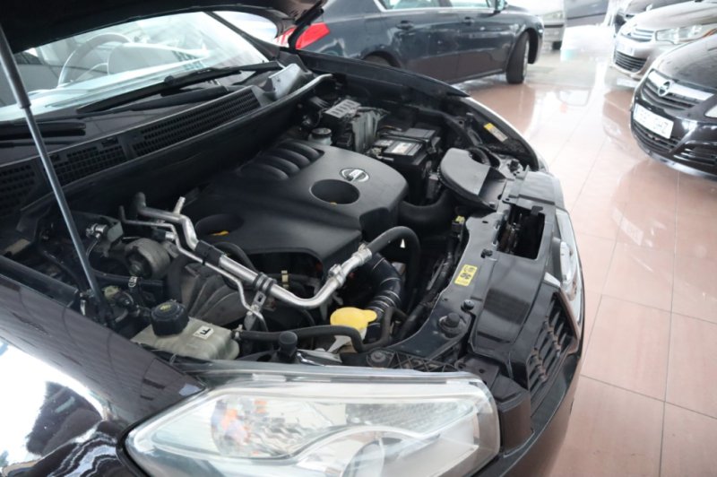 NISSAN QASHQAI+2 7 PLAZAS TURBO DIESEL CON 106 CV