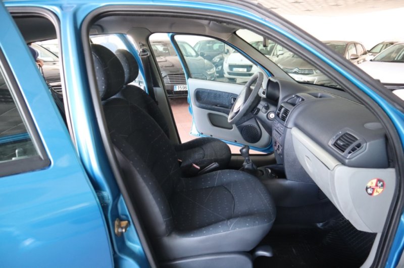 RENAULT CLIO 1200 INYECCION DE GASOLINA
