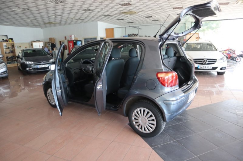 TOYOTA YARIS 1400 TURBO DIESEL