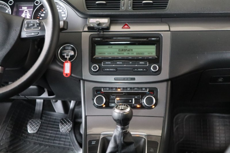 VOLKSWAGEN PASSAT 2.0 TDI