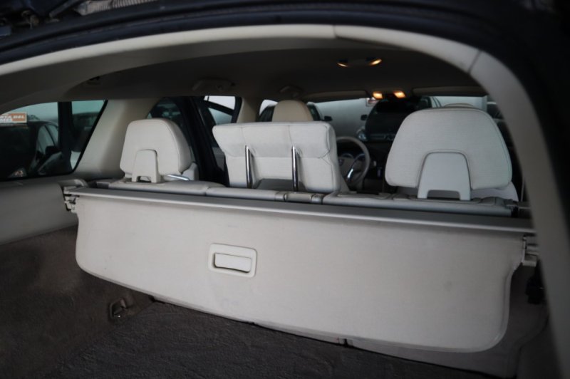 VOLVO XC-60 TODO TERRENO CON 215 CV AUTOMATICO