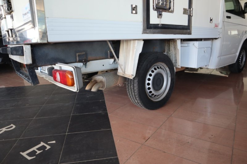 VOLKSWAGEN TRANSPORTER 2000 TURBO DIESEL