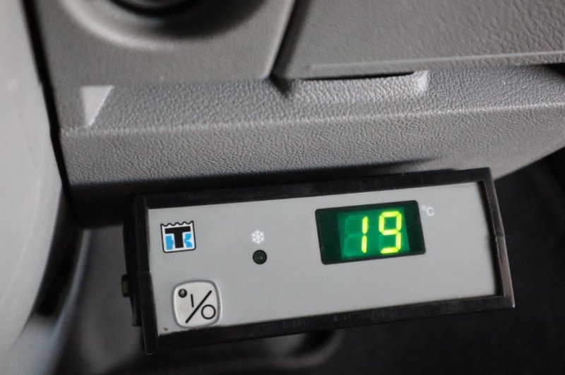VOLKSWAGEN TRANSPORTER 2000 TURBO DIESEL