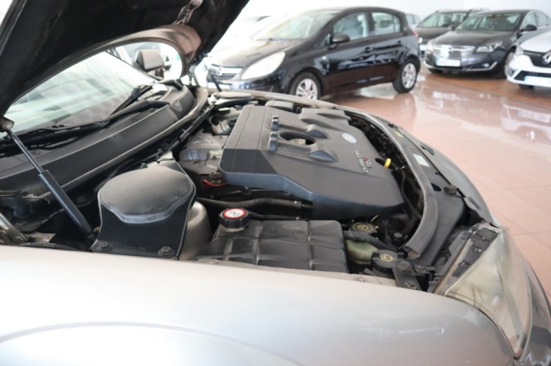 FORD MONDEO 2000 TURBO DIESEL CON 115 CV