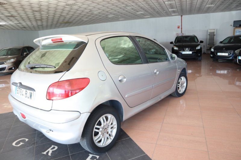 PEUGEOT 206 2.0 HDI