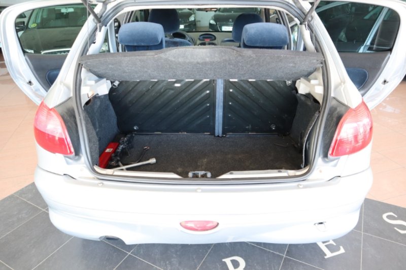 PEUGEOT 206 2.0 HDI