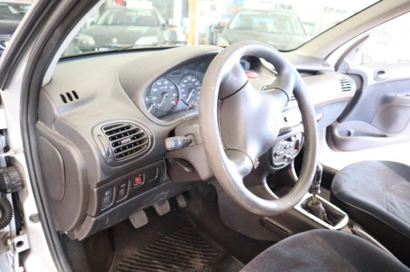 PEUGEOT 206 2.0 HDI