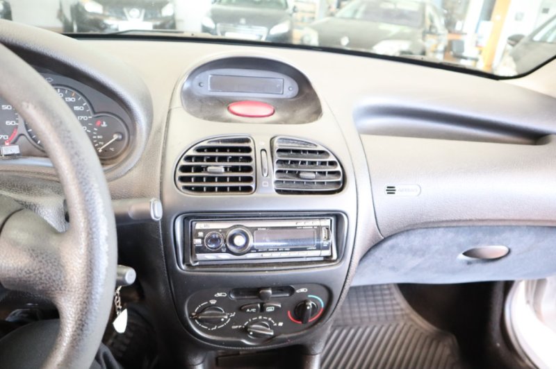 PEUGEOT 206 2.0 HDI