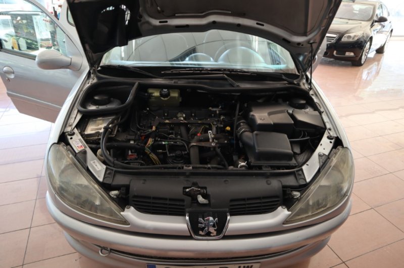 PEUGEOT 206 2.0 HDI