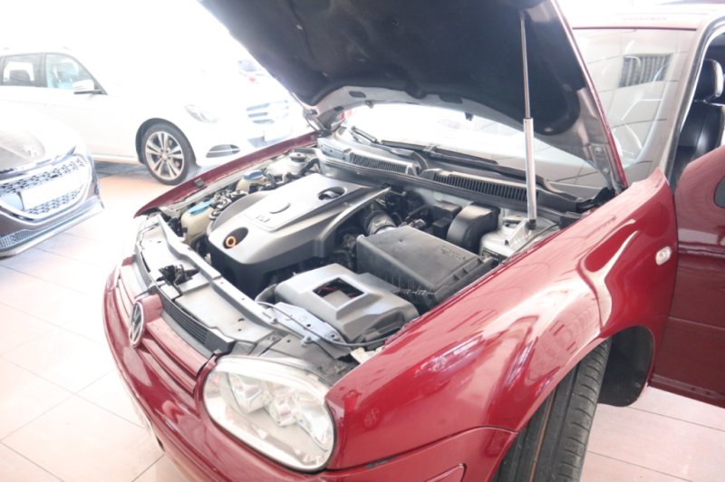 VOLKSWAGEN GOLF 1900 TDI DE 150 CV CON 6 VELOCIDADES
