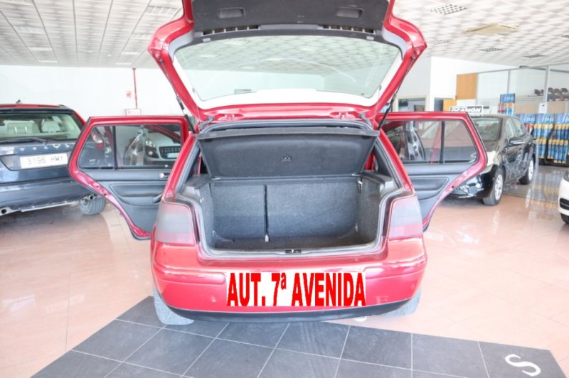 VOLKSWAGEN GOLF 1900 TDI DE 150 CV CON 6 VELOCIDADES