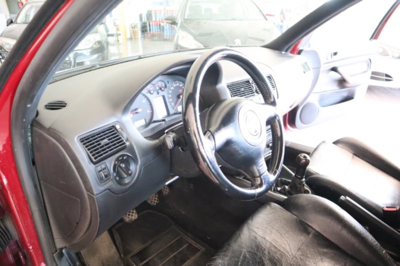 VOLKSWAGEN GOLF 1900 TDI DE 150 CV CON 6 VELOCIDADES
