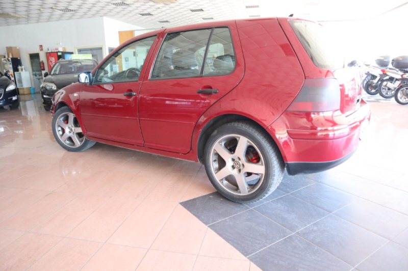 VOLKSWAGEN GOLF 1900 TDI DE 150 CV CON 6 VELOCIDADES