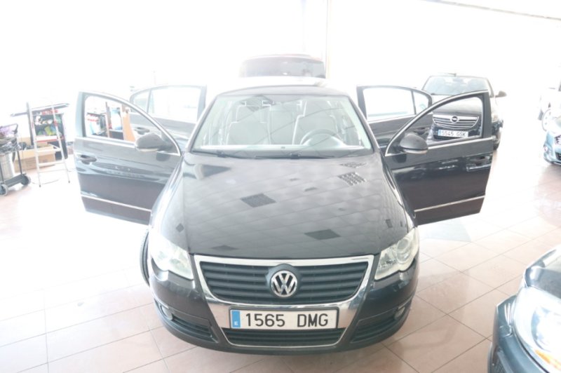 VOLKSWAGEN PASSAT 2.0 TDI CON 6 VELOCIDADES