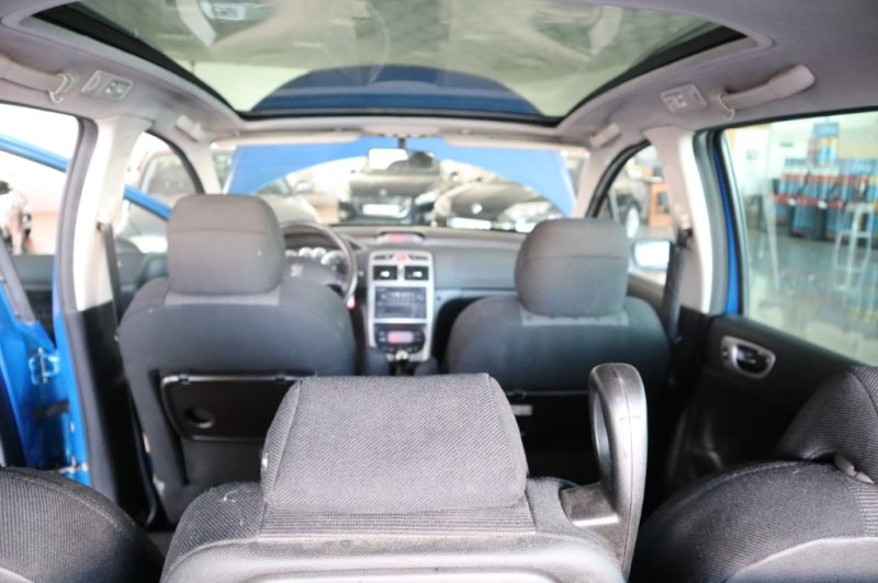 PEUGEOT 307 2.0 HDI DE 136 CV Y 6 VELOCIDADES