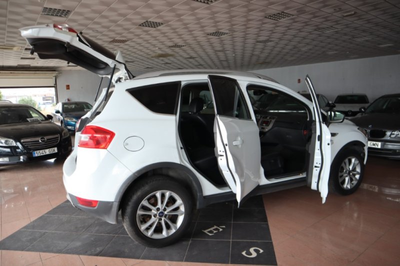 FORD KUGA TDCI 2000 TURBO DIESEL DE 140 CV Y 6 VELOCID.