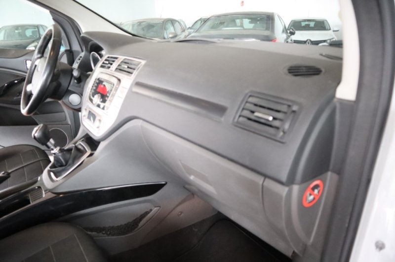 FORD KUGA TDCI 2000 TURBO DIESEL DE 140 CV Y 6 VELOCID.