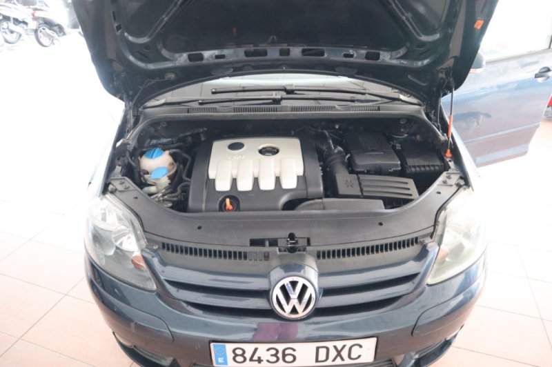 VOLKSWAGEN GOLF 2.0 TDI DE 140 CV Y 6 VELOCIDADES