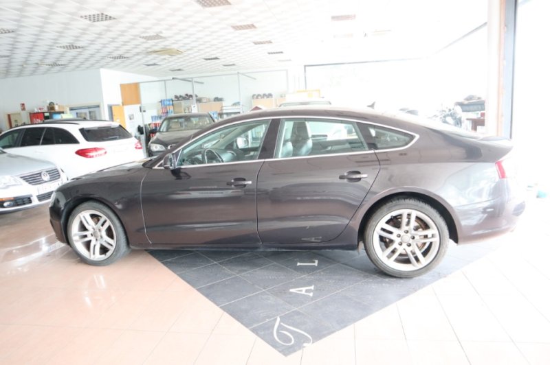 AUDI A5 2.07 TDI CON 6 VELOCIDADES