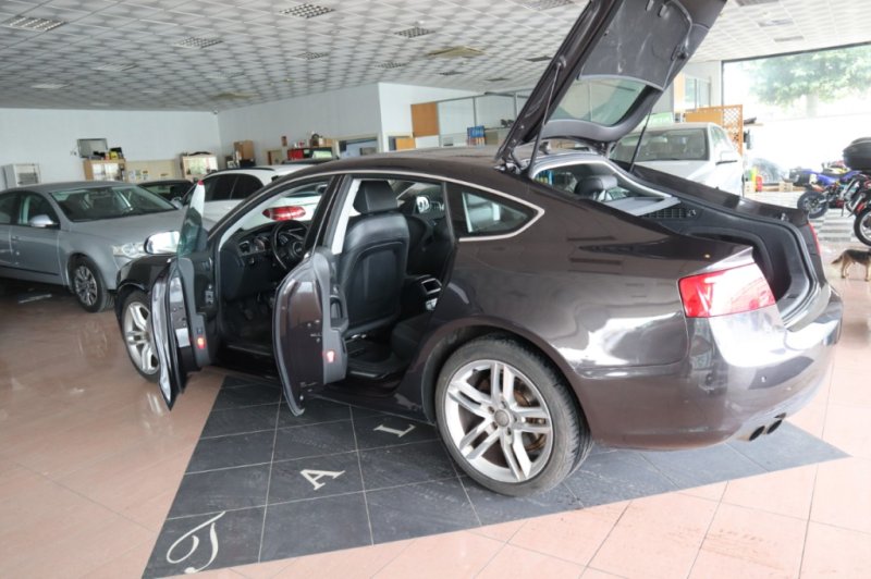 AUDI A5 2.07 TDI CON 6 VELOCIDADES