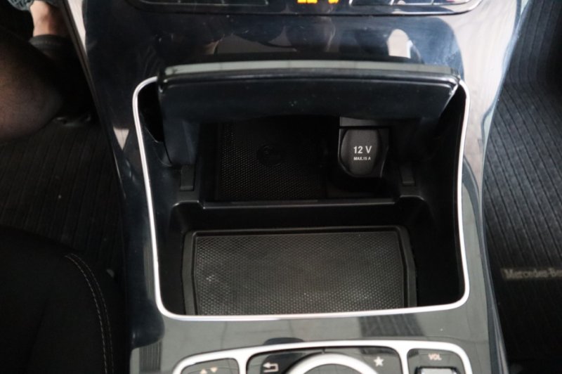 MERCEDES-BENZ C 200 TURBO DIESEL CON CAMBIO AUTOMATICO