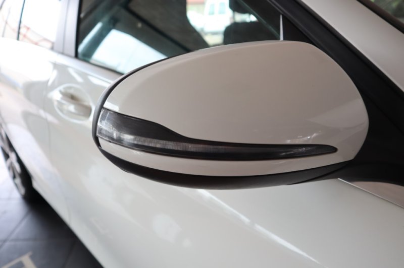 MERCEDES-BENZ C 200 TURBO DIESEL CON CAMBIO AUTOMATICO