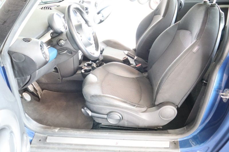 MINI COOPER S 1600 CC INYECCION DE GASOLINA CON 6 V