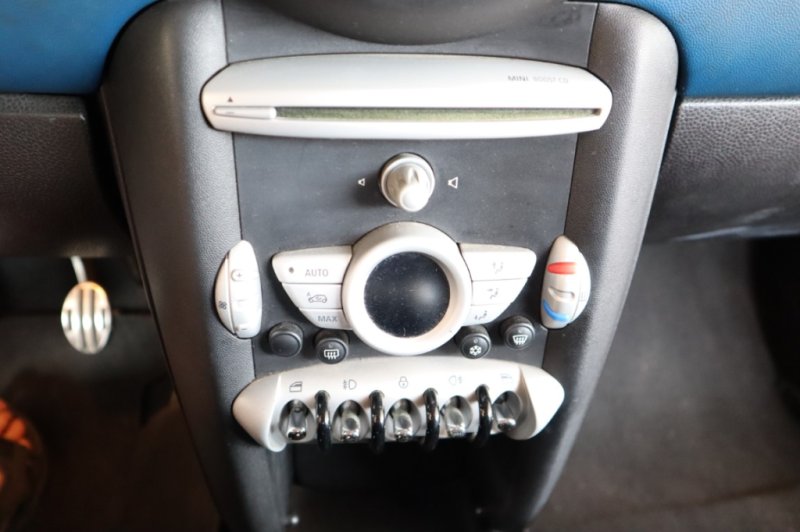 MINI COOPER S 1600 CC INYECCION DE GASOLINA CON 6 V