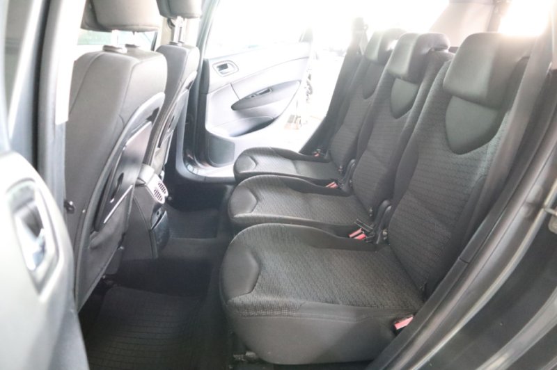 PEUGEOT 308 1600 HDI CON 110 CV