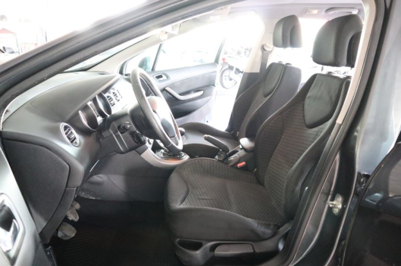 PEUGEOT 308 1600 HDI CON 110 CV