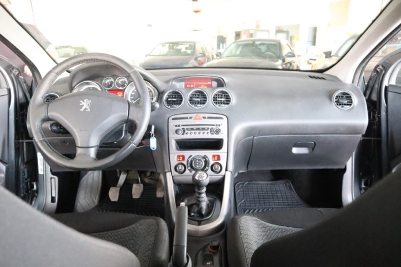 PEUGEOT 308 1600 HDI CON 110 CV