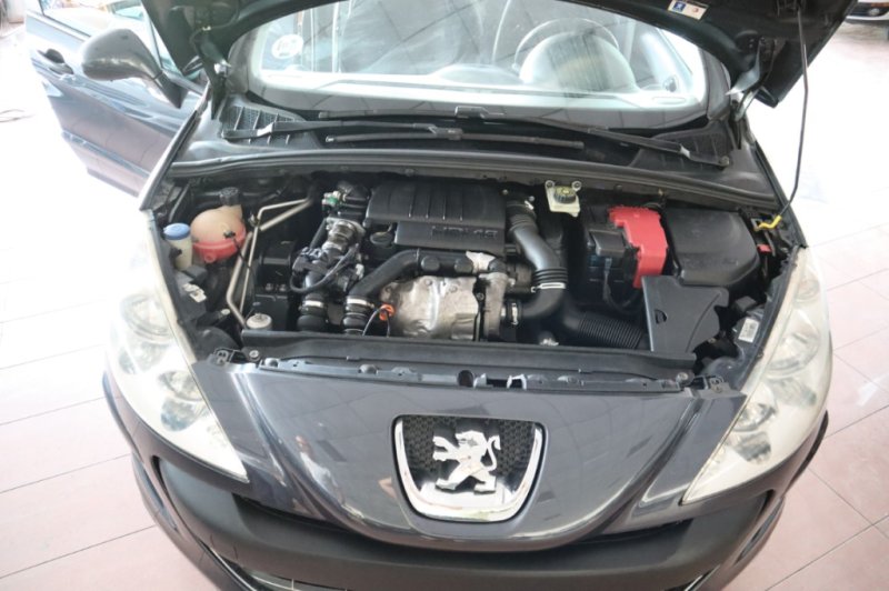 PEUGEOT 308 1600 HDI CON 110 CV