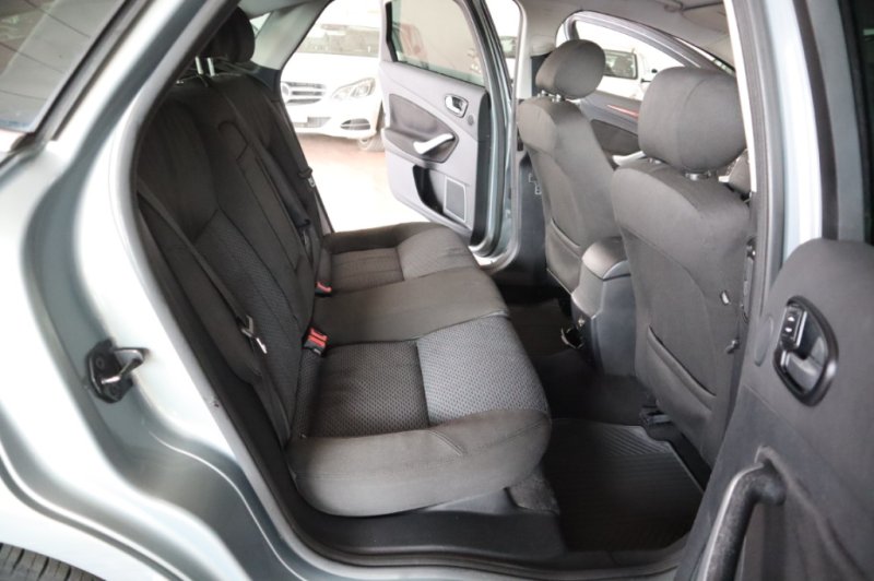FORD MONDEO 2.0 TURBO DIESEL DE 140 CV Y CON 6 VEL.