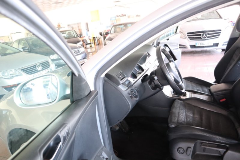 VOLKSWAGEN PASSAT 2.0 TDI DE 140 CV Y CAJA CAMBIOS DE 6 V.