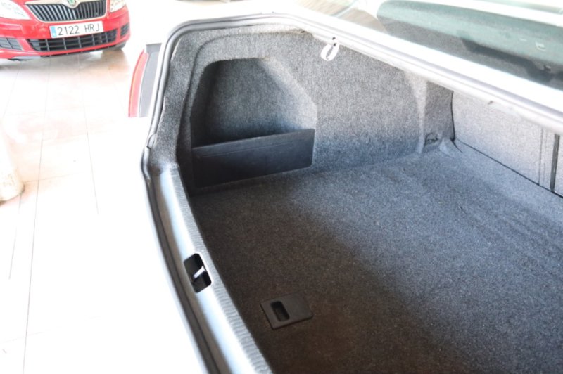VOLKSWAGEN PASSAT 2.0 TDI DE 140 CV Y CAJA CAMBIOS DE 6 V.