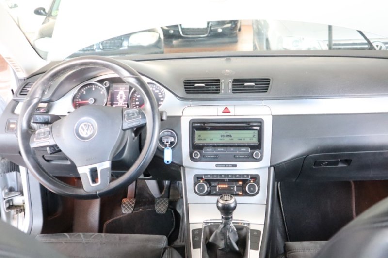 VOLKSWAGEN PASSAT 2.0 TDI DE 140 CV Y CAJA CAMBIOS DE 6 V.