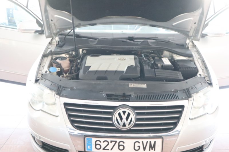 VOLKSWAGEN PASSAT 2.0 TDI DE 140 CV Y CAJA CAMBIOS DE 6 V.