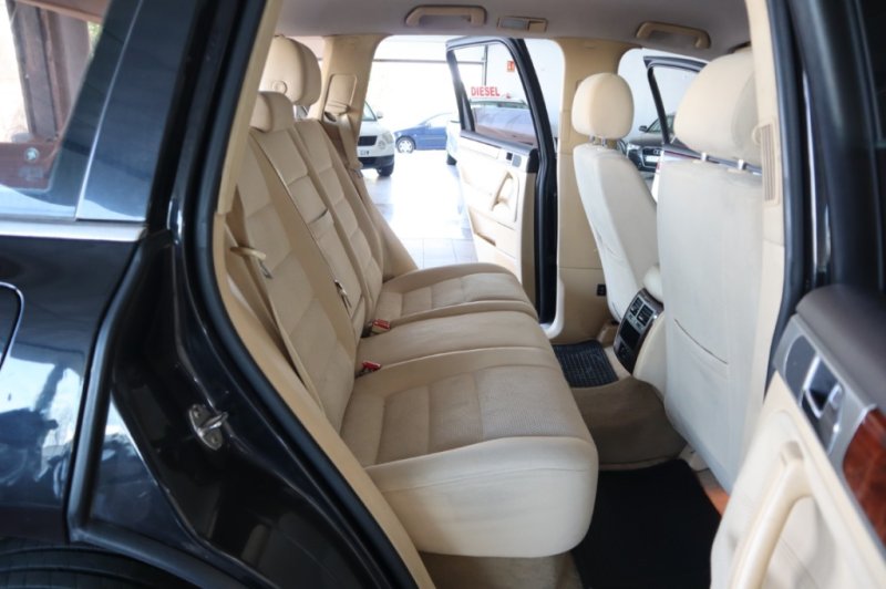 VOLKSWAGEN TOUAREG R-5  2500 CC TURBO DIESEL DE 175 CV