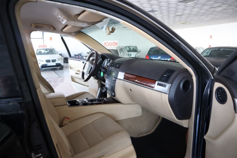 VOLKSWAGEN TOUAREG R-5  2500 CC TURBO DIESEL DE 175 CV