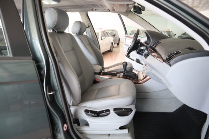 BMW X5 3000 TURBO DIESEL Y 218 CV