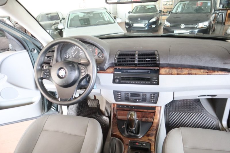 BMW X5 3000 TURBO DIESEL Y 218 CV