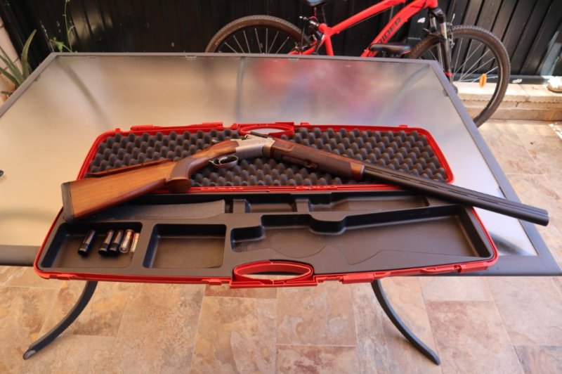 ESCOPETA WINGCHESTER DE TRAP CON POLICHOK TRAP SELECT CON 5 POLICHOK