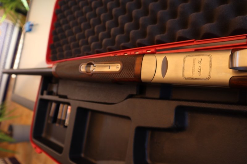 ESCOPETA WINGCHESTER DE TRAP CON POLICHOK TRAP SELECT CON 5 POLICHOK