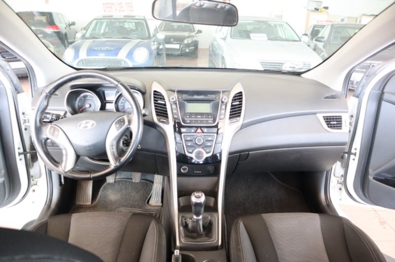 HYUNDAI I30 1400 CRDI TURBO DIESEL DE 90 CV