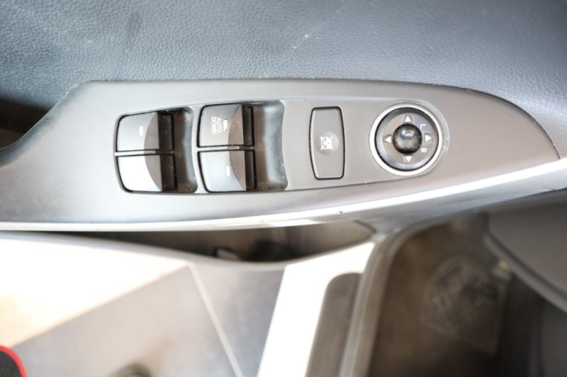HYUNDAI I30 1400 CRDI TURBO DIESEL DE 90 CV