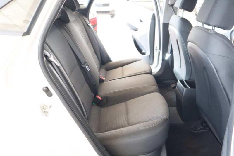 HYUNDAI I30 1400 CRDI TURBO DIESEL DE 90 CV
